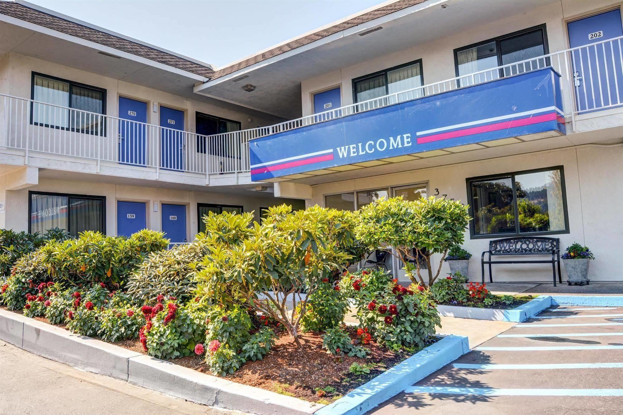 Motel 6-Springfield, Or - Eugene North Bagian luar foto