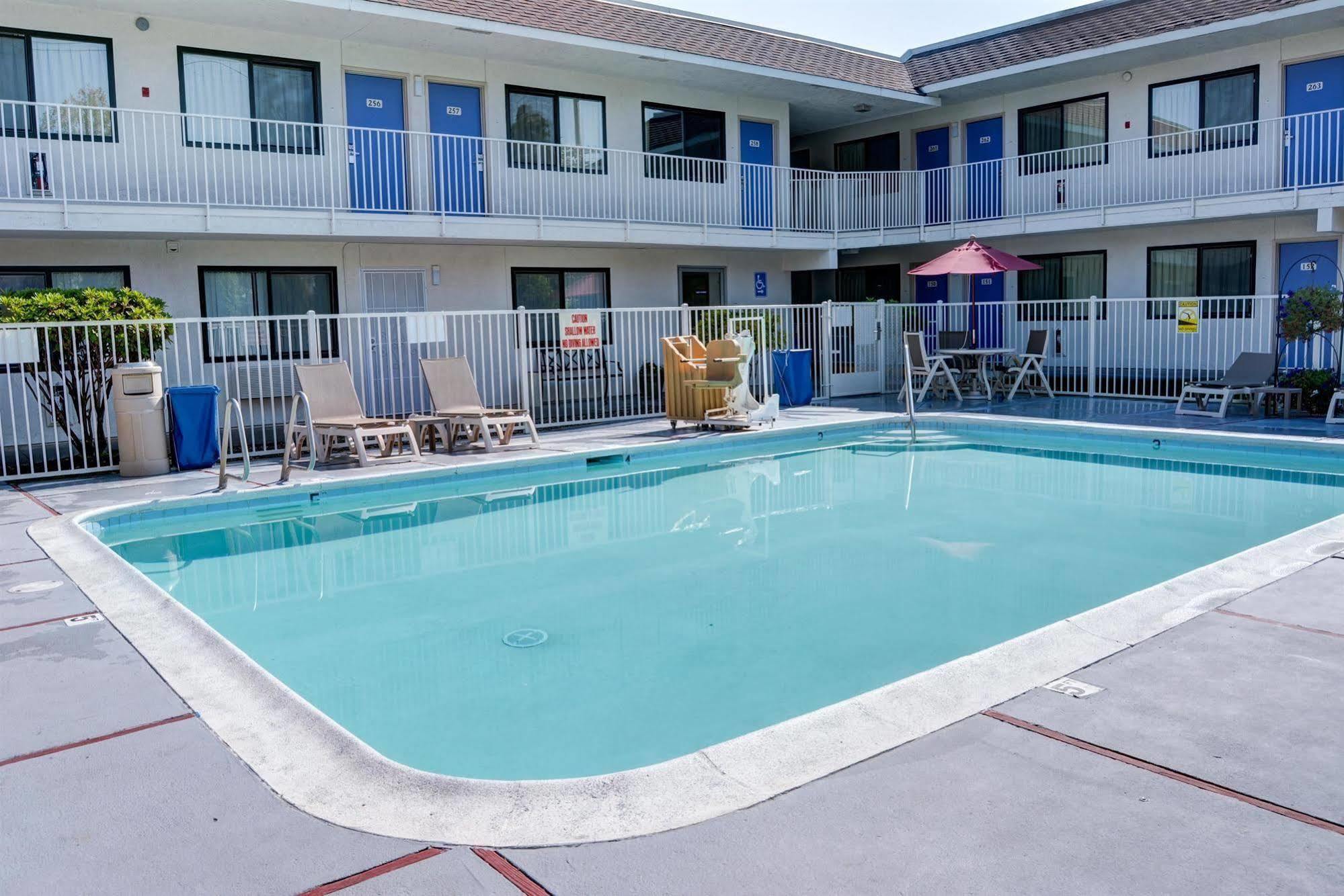 Motel 6-Springfield, Or - Eugene North Bagian luar foto