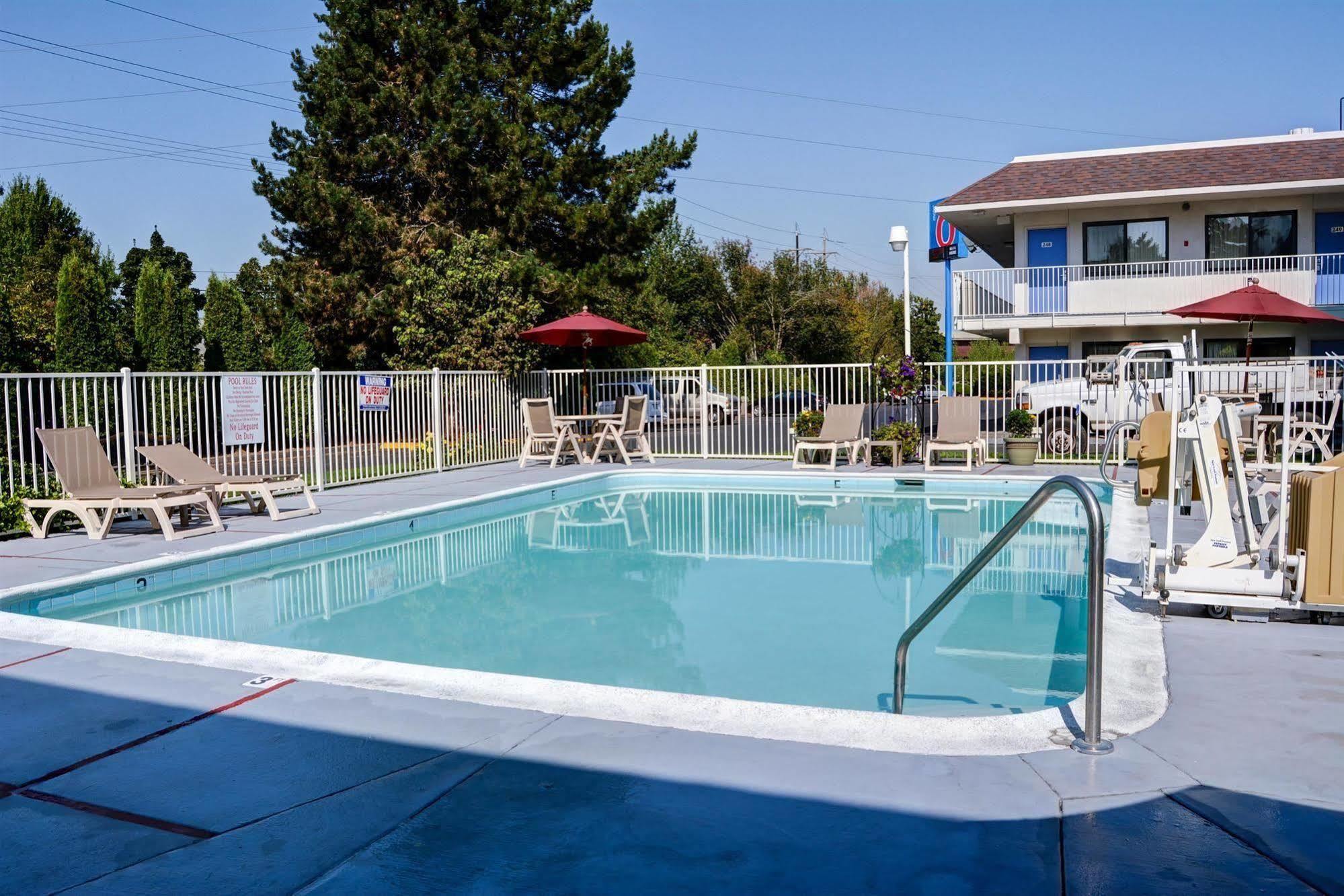 Motel 6-Springfield, Or - Eugene North Bagian luar foto