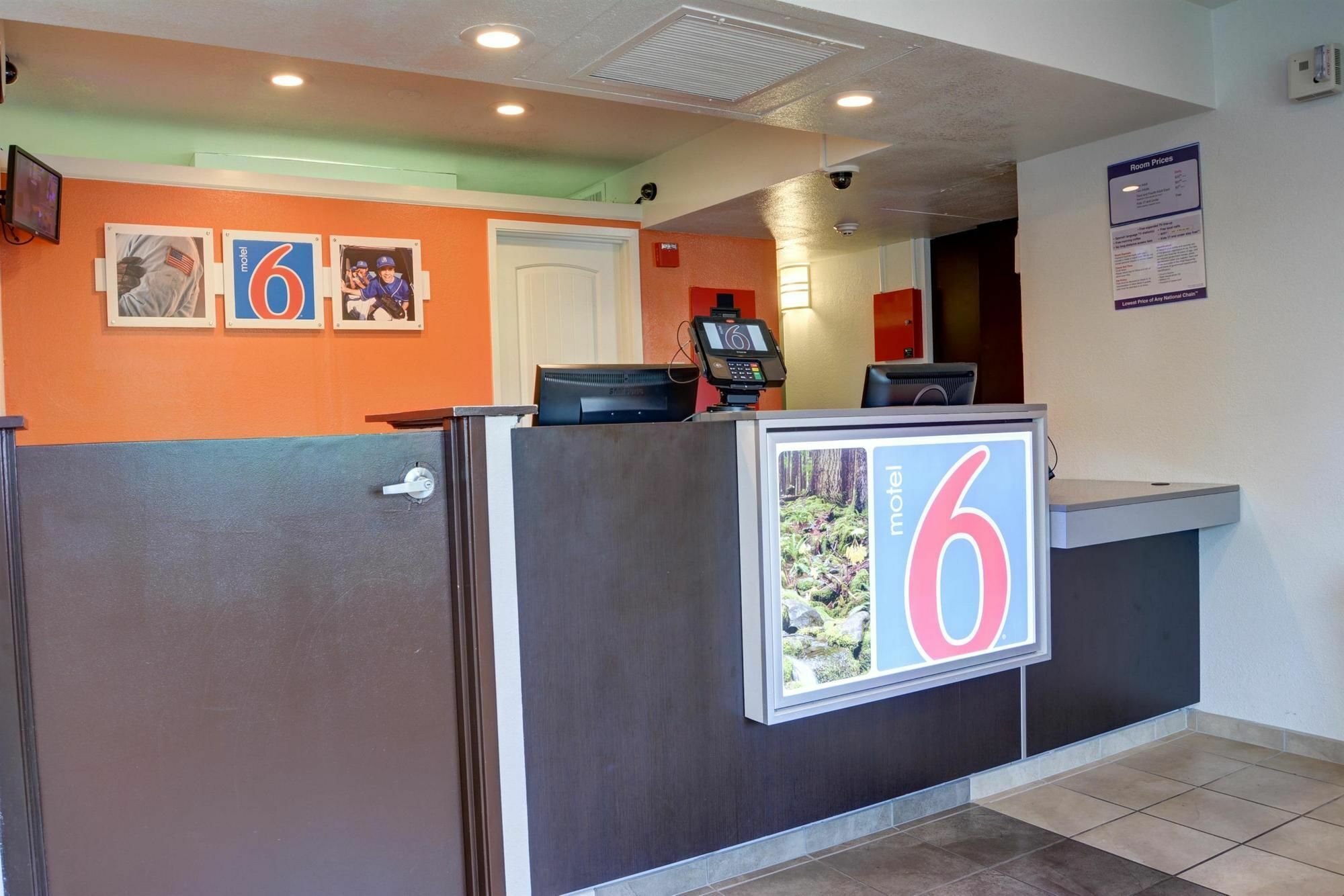Motel 6-Springfield, Or - Eugene North Bagian luar foto